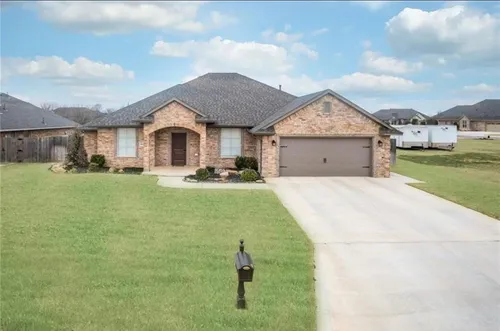 3017 Stephanie Ln Photo 1