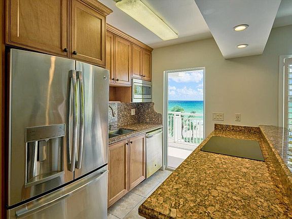 4th image of 901 S SURF Road #506