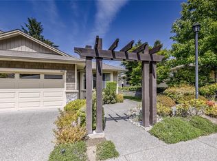 4466 Stonebridge Pl #102, Nanaimo, BC V9T0E6