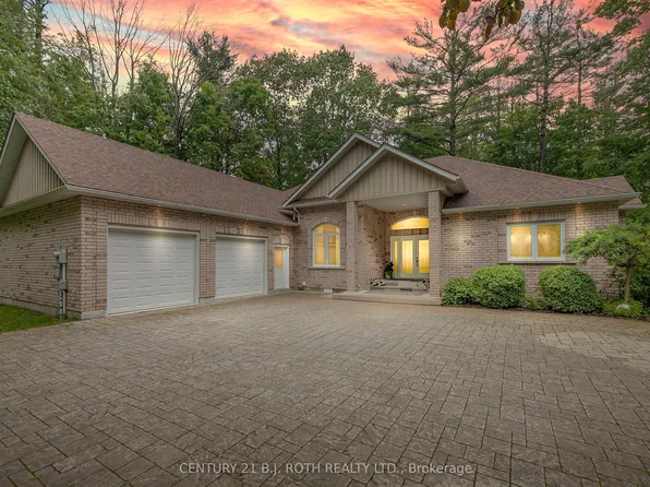 3925 Algoma Ave, Innisfil, ON L9S 2M4