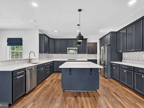 2nd image of 13805 Celadon Ct