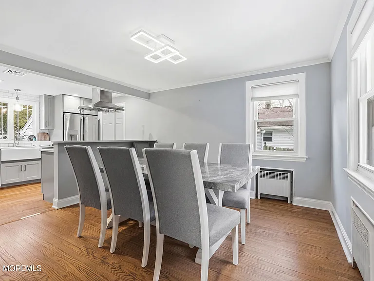 416 Roosevelt Ave — Photo 8