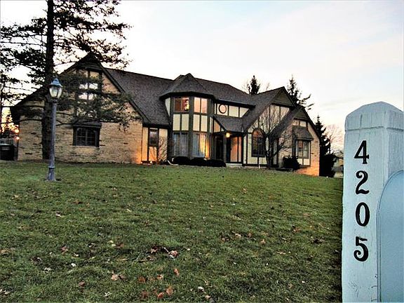 2nd image of 4205 Brentwood Dr