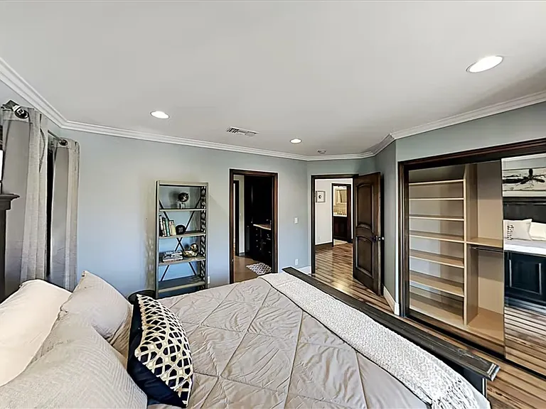 12403 Erwin St — Photo 19