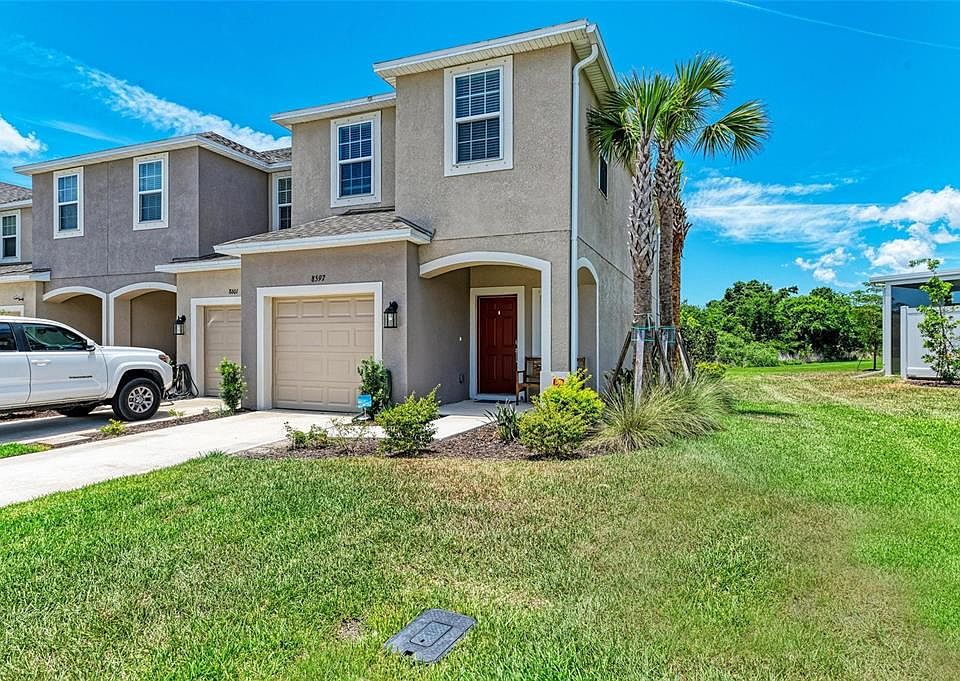 1st image of 8597 LUNAR SKYE STREET