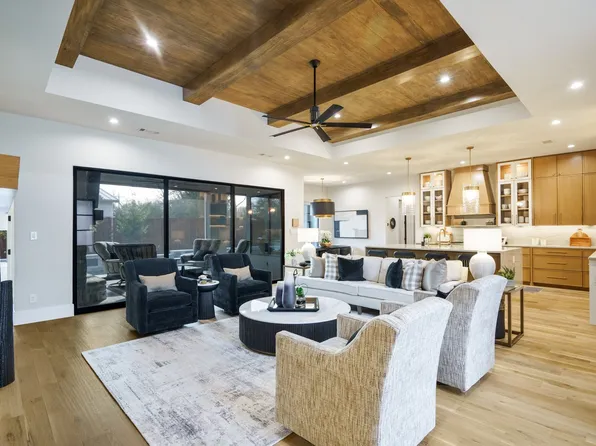 3300 Jackson Ct, Grapevine, TX 76092