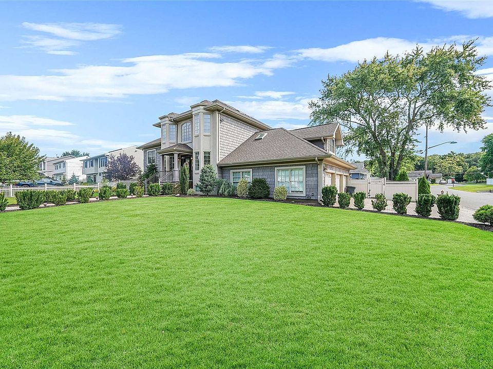 51 Beatrice Ave, West Islip, NY 11795 MLS 3349355 Zillow