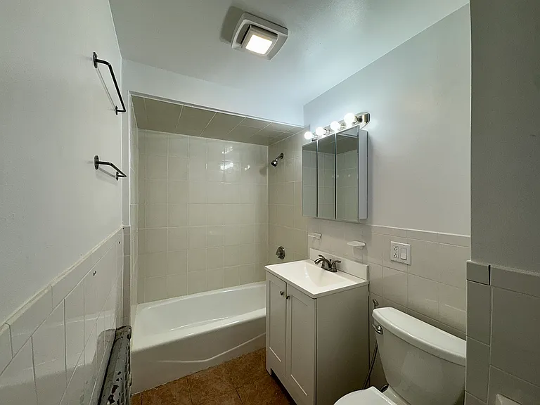 4 1/2 Centre St #3 — Photo 11