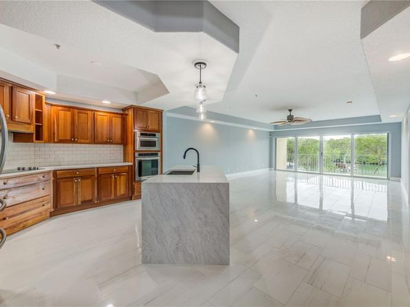 1645 Pinellas Bayway S APT B2