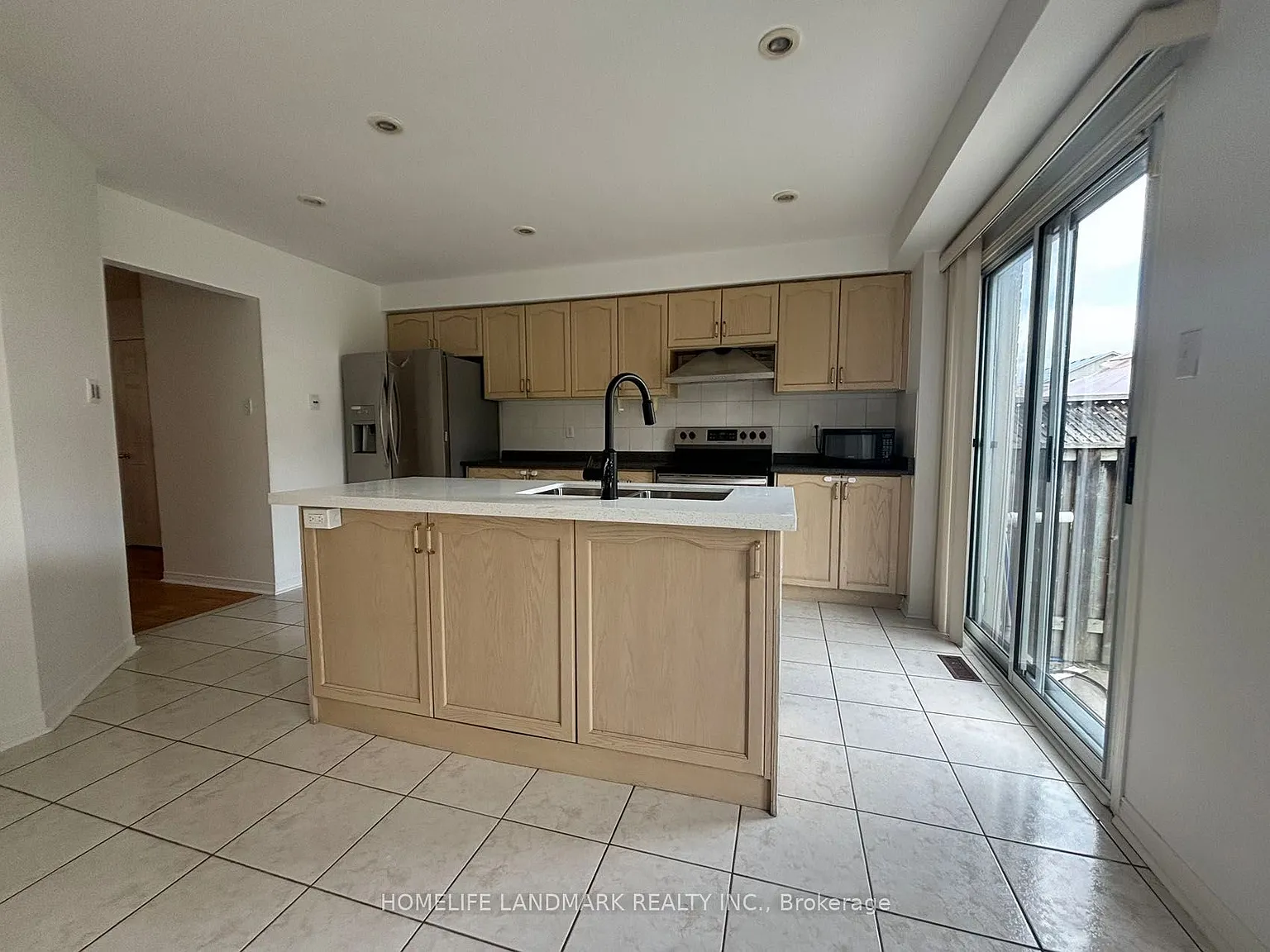 4 bed, $3,600 — Photo 4