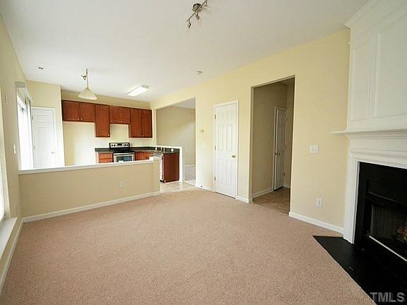 Family Room & Kitchen