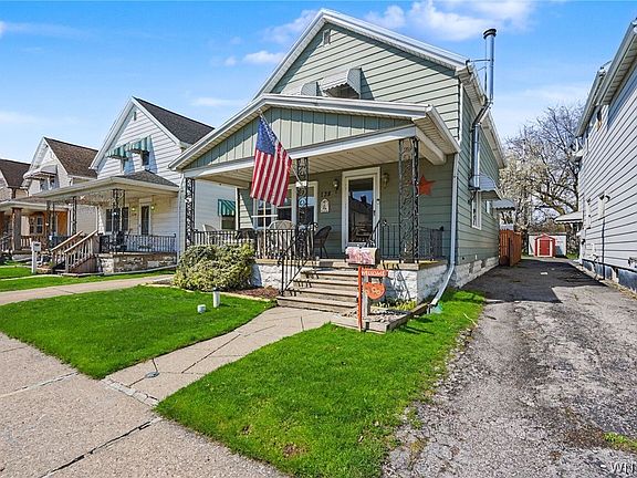 3rd image of 138 Jackson Ave