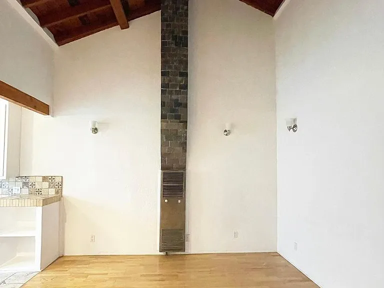 6228 Orange St #9 — Photo 1