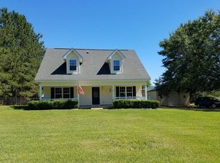 6870 Stephens St, Grand Ridge, FL 32442