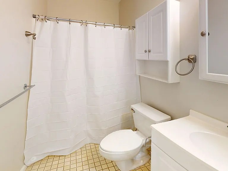 471 Whalley Ave #F — Photo 7