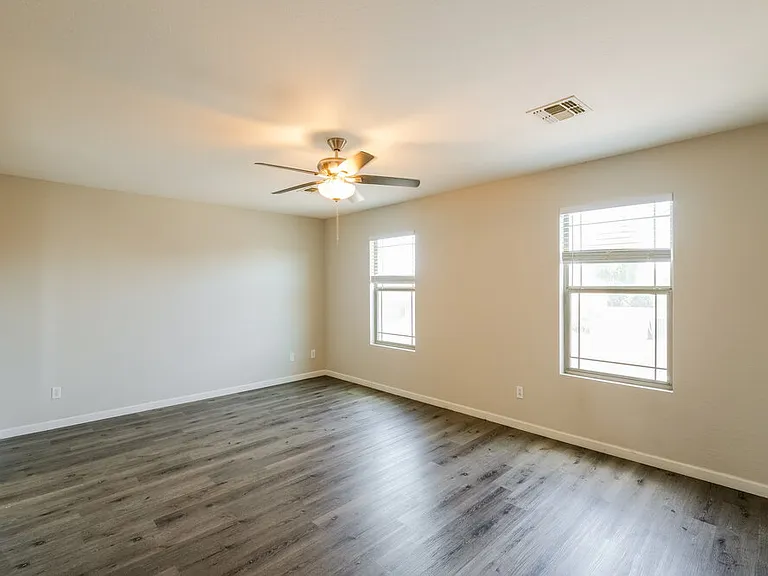 3202 S Justin Dr — Photo 10