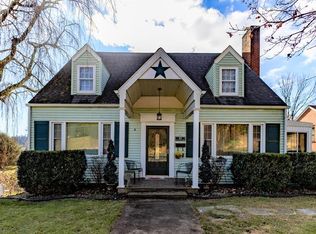 905 W Stuart Dr, Galax, VA 24333
