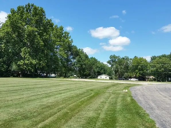 1004 Dixon Ave, Rock Falls, IL 61071