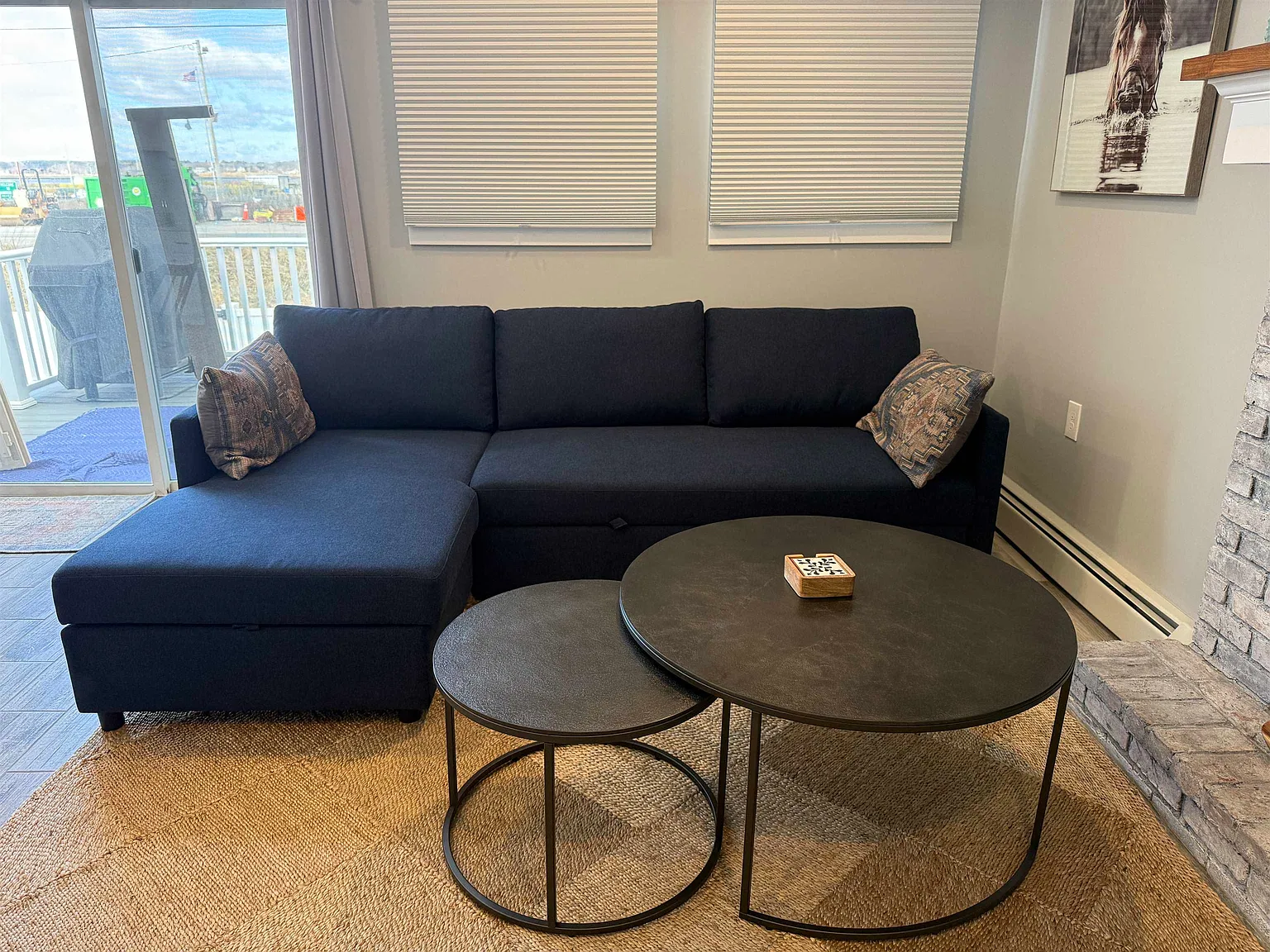 3 bed, 1.0 bath, 1008 sqft, $2,850 — Photo 4