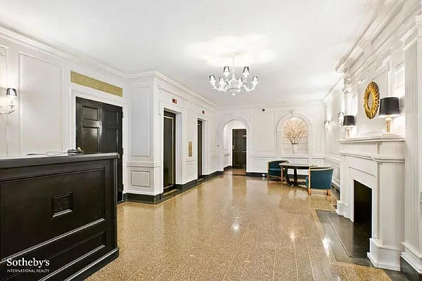 Rented by Sotheby's International Realty | media 22