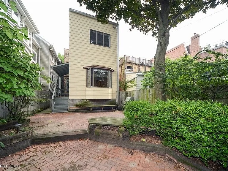 2112 N Dayton St — Photo 31