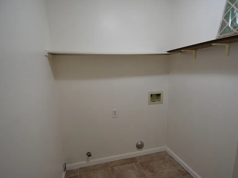 10802 Anacostia Way — Photo 13