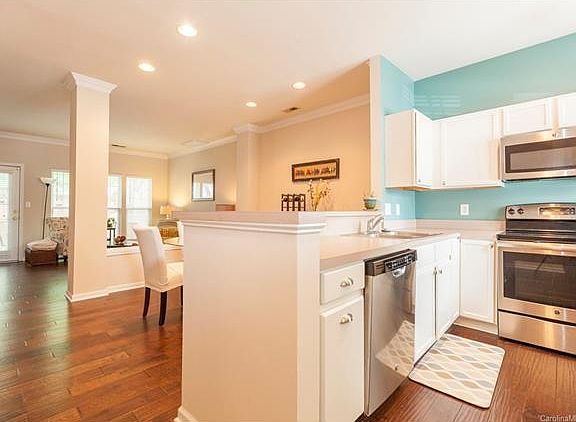 3rd image of 3022 Uxbridge Woods Ct #0
