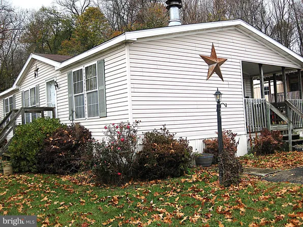 38 Thompson Creek Dr, Shippensburg, PA 17257
