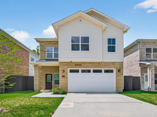 2207 Silverbonnet St, Houston, TX 77055