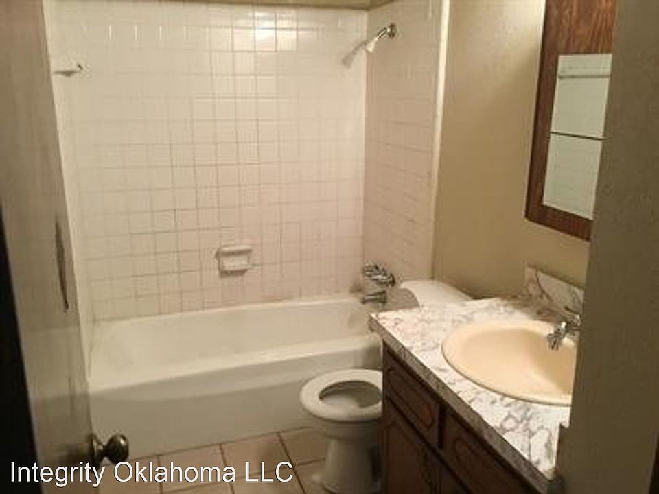 7215 N. Macarthur Blvd. Cherokee Hill Apartments 7215 N Macarthur Blvd Warr Acres OK Zillow