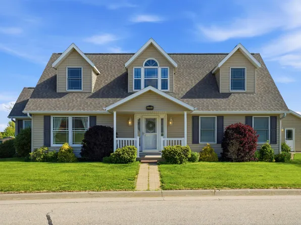 201 2nd Ave NW, Epworth, IA 52045