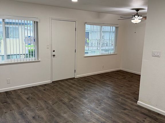 3rd image of 3001 Magliocco Dr #428