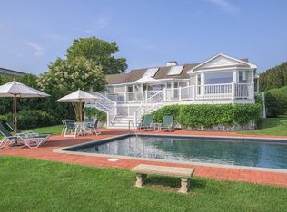 29 Coxs Curve Rd, Westhampton, NY 11978