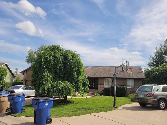 2nd image of 1611 W Savage Ct