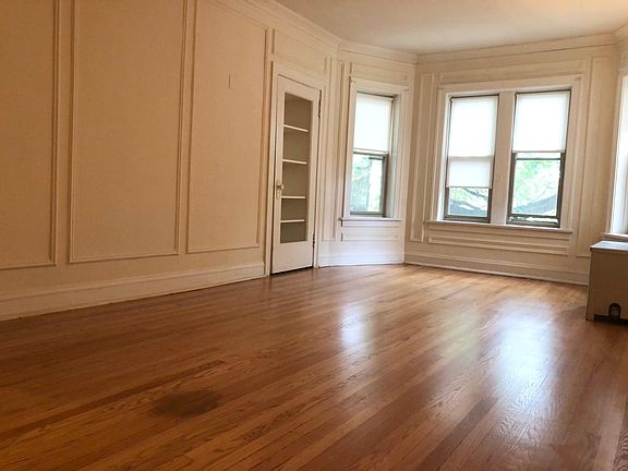 2nd image of 1637 W Estes Ave #1
