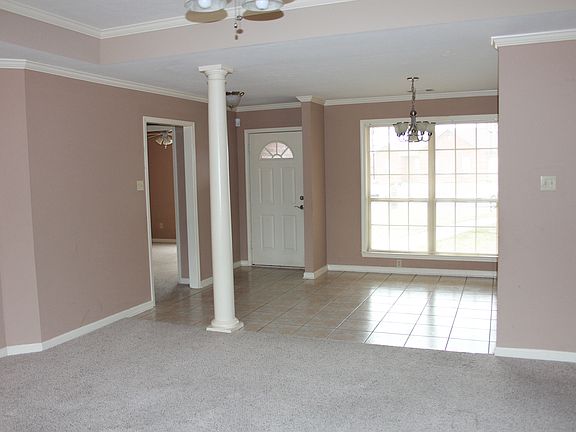 2nd image of 1604 Sheridan Dr