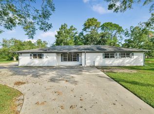 319 E South St, Alvin, TX 77511