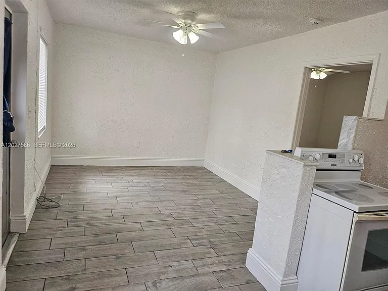 709 NE 4th Ct #2 — Photo 7