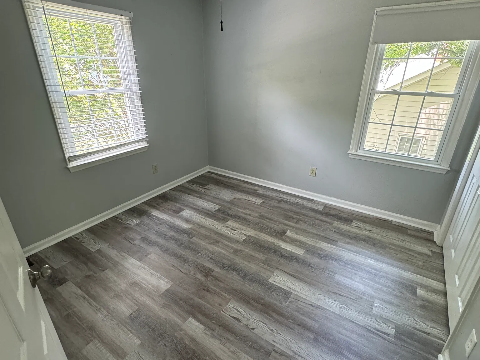 3 bed, 2.5 bath, 1759 sqft, $999 — Photo 2