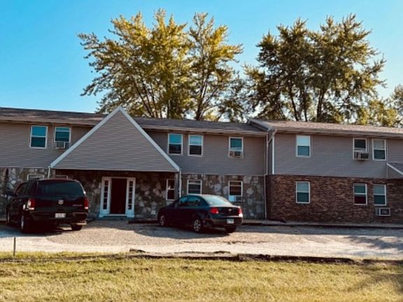 2nd image of 2207-2231 Brookdale Ln #2247
