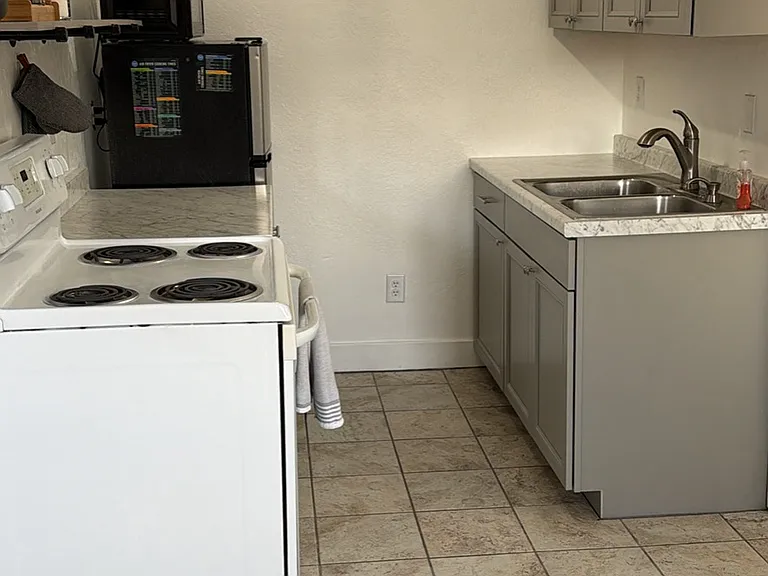 606 Chipeta Ave #5 — Photo 8