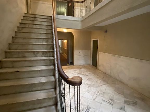 2nd image of 705 Piedmont Ave NE APT 32