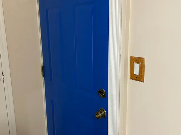 298 William Ave, Bronx, NY 10464