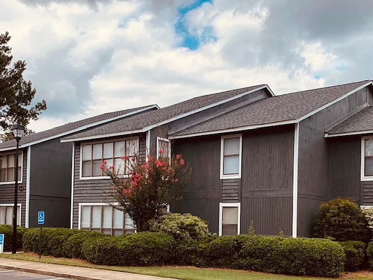 WInslow Place Apartments — Photo 16
