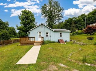 17 Mansonville Rd, Cornwall Bridge, CT 06754