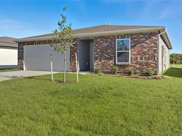 20829 Fairview St, Edgerton, KS 66021