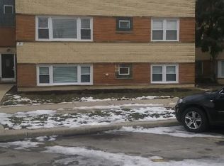 37 W Conti Pkwy, Elmwood Park, IL 60707