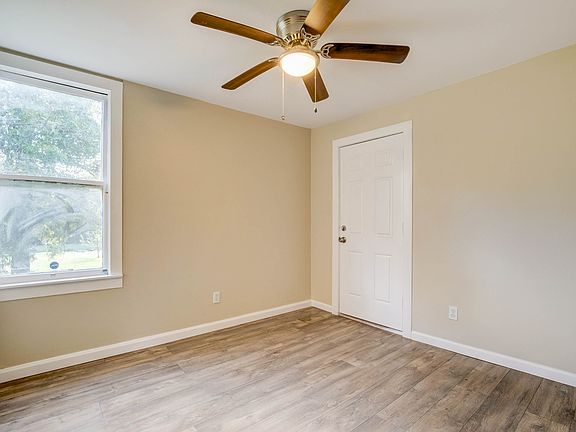 5th image of 108 Arbor St