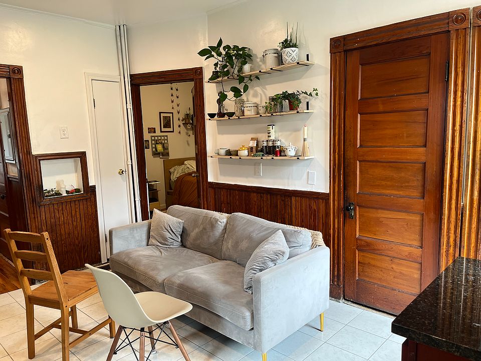 each-in kitchen from counter view
