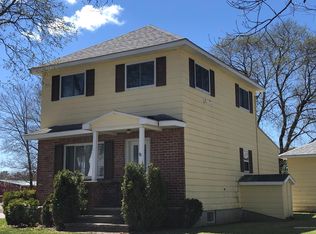 2 Penobscot Ave, Howland, ME 04448